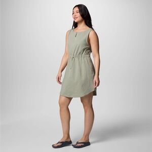 Textured Sleeveless Dress in Olive
